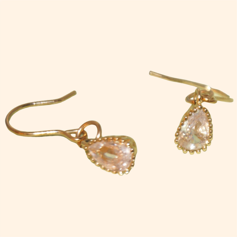 LING LAN JEWELRY Delicate 14KGF Shining Handmade Gold-plated ILLUSION Earrings
