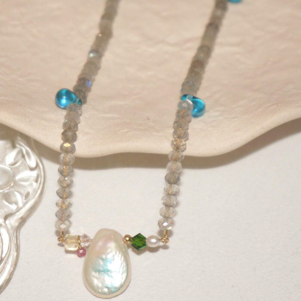 The tear of mermaid.865